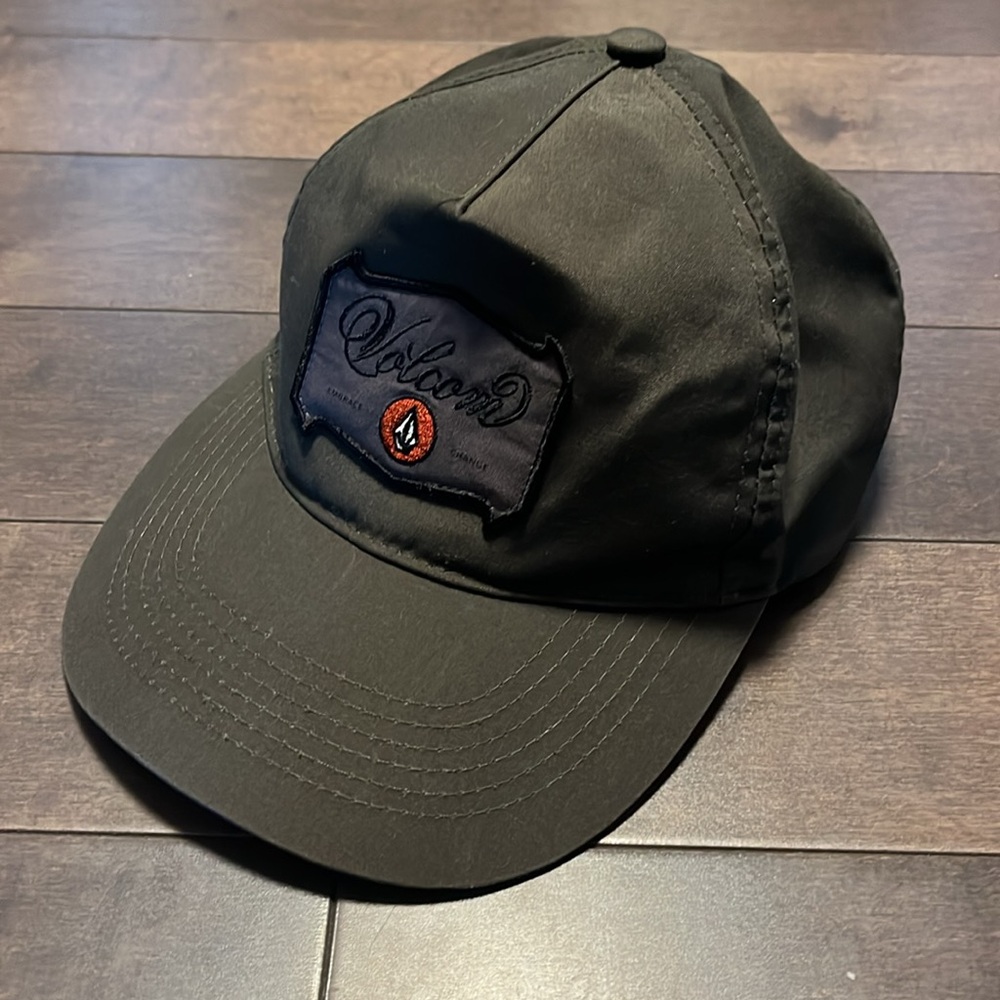 Volcom mantis hat - Picture 7 of 9